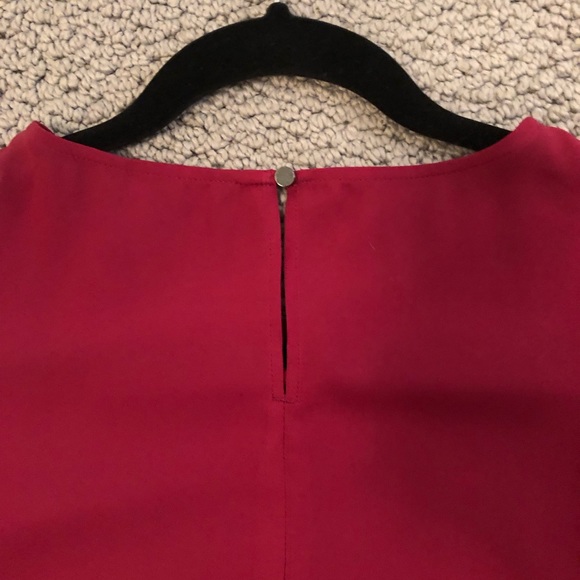 EUC Banana Republic cold shoulder top size small - Picture 5 of 5